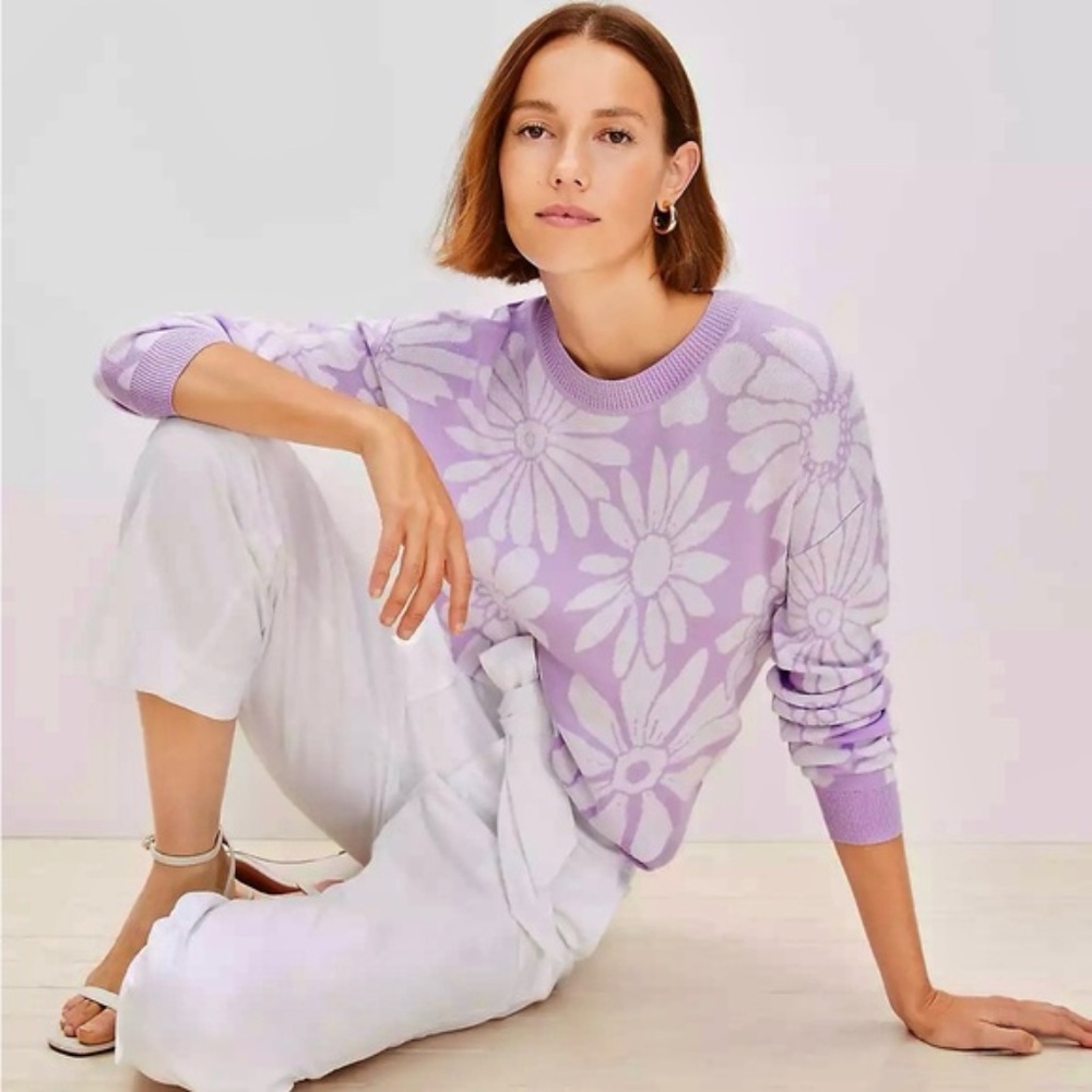 LOFT | Lavender Floral Print Daisy Crew Neck Long Sleeve Sweater Small